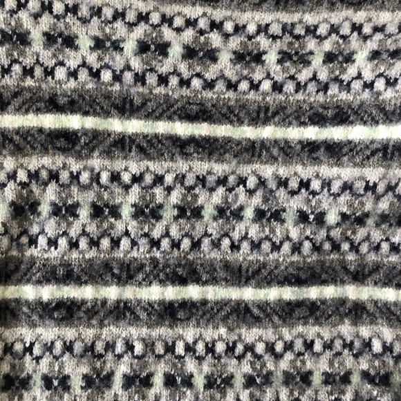 Patterned Sweater - Picture 4 of 4